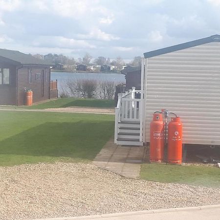 Ksr Hot Tub Holiday Home At Tattershall Lakes Εξωτερικό φωτογραφία