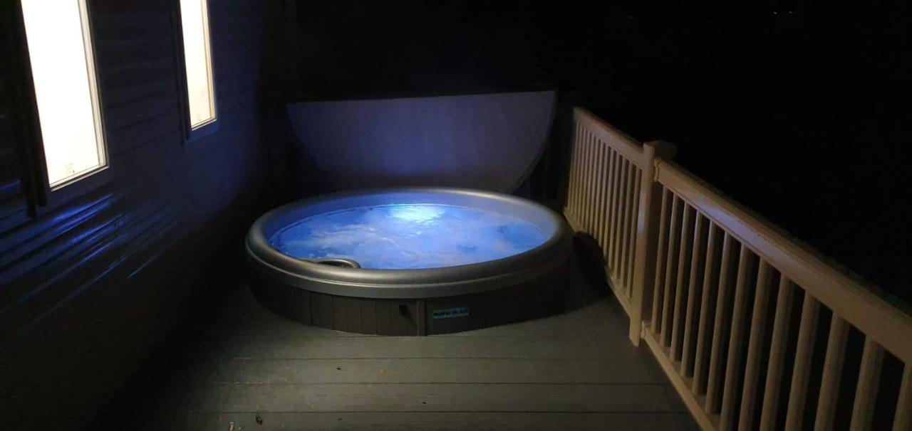 Ksr Hot Tub Holiday Home At Tattershall Lakes Εξωτερικό φωτογραφία