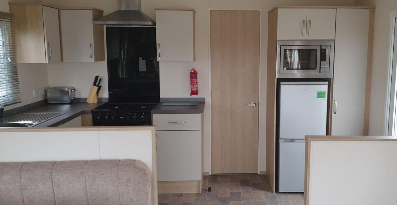 Ksr Hot Tub Holiday Home At Tattershall Lakes Εξωτερικό φωτογραφία