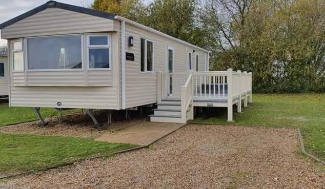 Ksr Hot Tub Holiday Home At Tattershall Lakes Εξωτερικό φωτογραφία